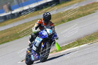 media/Apr-23-2022-Fastrack Riders (Sat) [[cb2d6ae73d]]/LEVEL 4/1PM TURN 6 OUTSIDE/